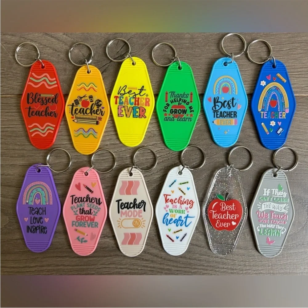 BUNDLE OF 10 Random Handmade Vintage Style Motel Keychains - Designs May Vary